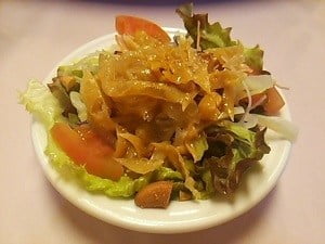 中国料理青菜のえらべるランチのサラダ