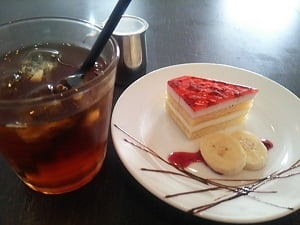Hitoiki -ひといき- 坂之上店の食後のアイスティー、デザート