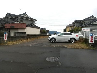 IZAKAYA熊七の絶対にココの駐車場って場所に停めた