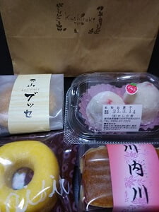 かしの樹(川内)で買った和菓子