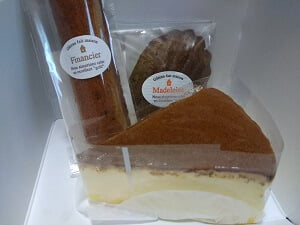 LAPIのスフレチーズケーキ、黒糖フィナンシェ、ショコラマドレーヌ