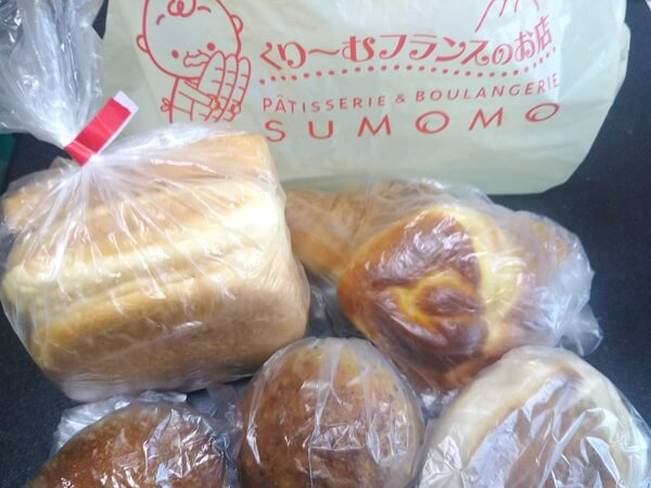 Favori都城店で買ったパンの写真