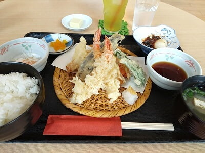 GREEN TEA CAFE AOZORA(グリーンティーカフェあおぞら)の天ぷら定食