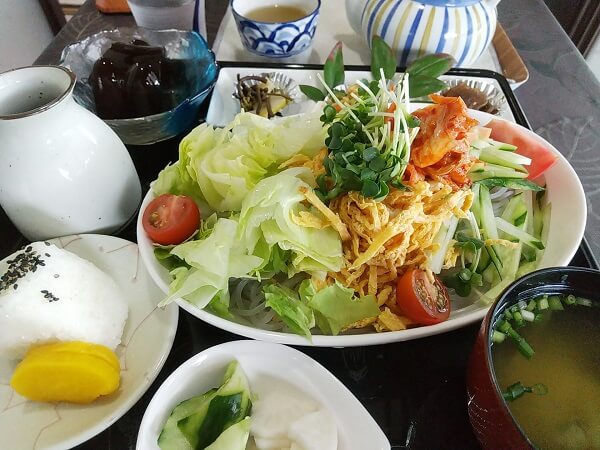 みずえさん家の味工房の韓国風冷麺ランチセットの写真