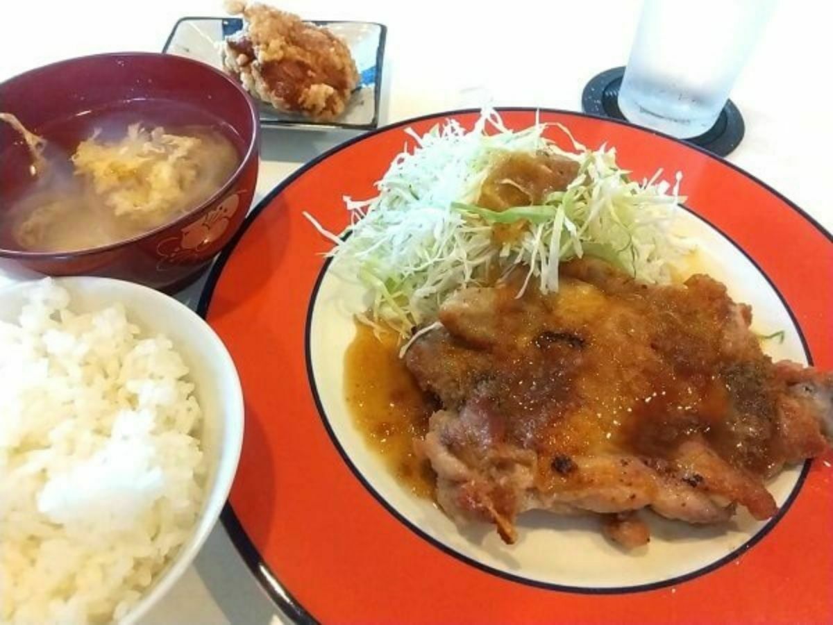 ハーレーの桜島鶏のステーキランチの写真