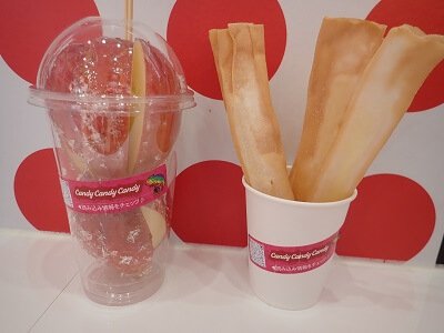 candy candy candy国分店のチーズスティックとりんご飴の「切った後」