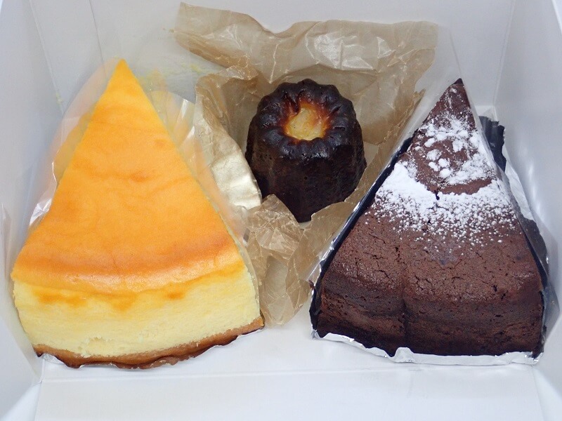 C's sweets laboのチーズケーキ、ガトーショコラ、カヌレ