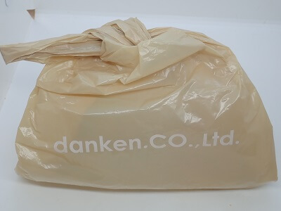 Backerei danken(ベッカライダンケン)ホルツ店の店名のレジ袋