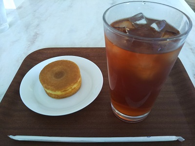 カフェ神戸のレモングラスティーと回転焼きの白あんセット