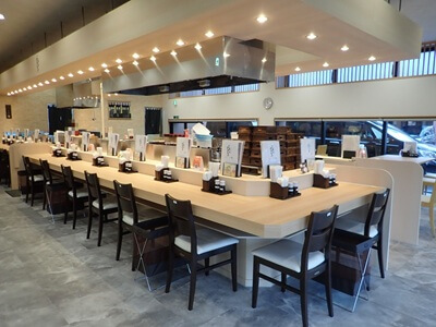 こめやさかなや 卸本町店の店内の雰囲気