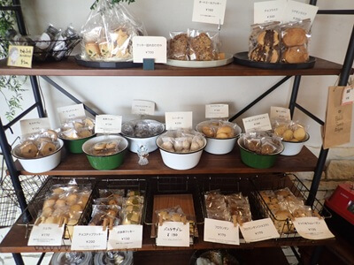 cafe ma・na・naの焼き菓子コーナー