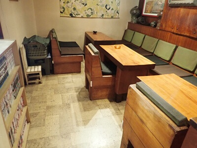 酒羅の左側の雰囲気
