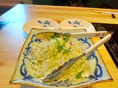 黒豚料理 寿庵 東開店の山盛りサラダ