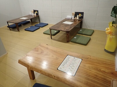 とんかつ盛よしの2階の客席の雰囲気2